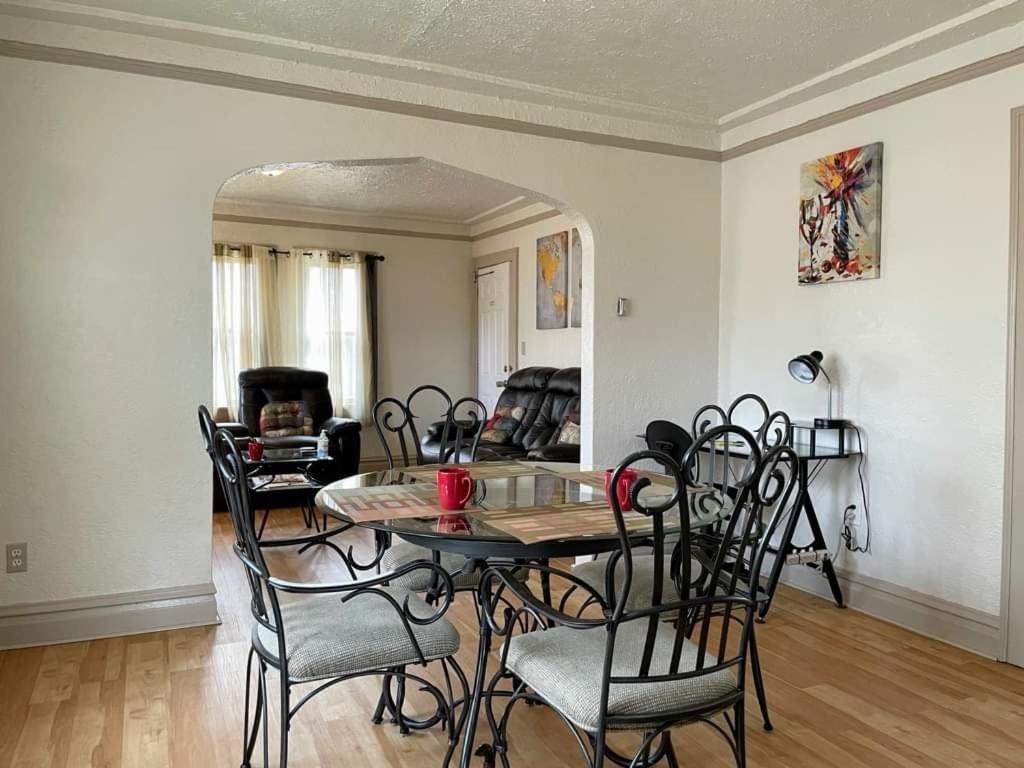 2 Bedroom Apt Near Great Lakes Naval Base And 6 Flags Waukegan Luaran gambar