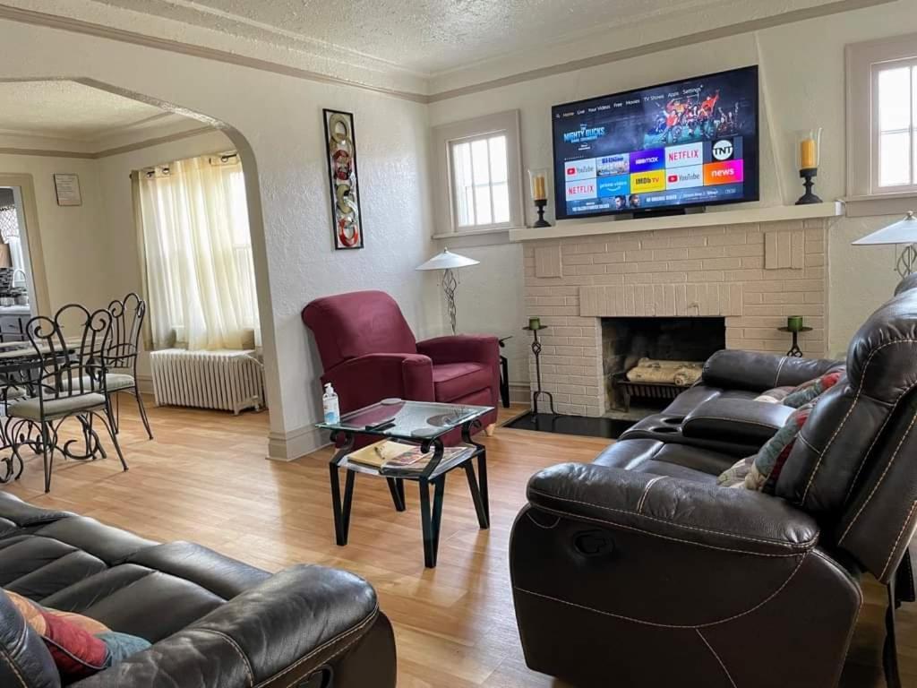 2 Bedroom Apt Near Great Lakes Naval Base And 6 Flags Waukegan Luaran gambar